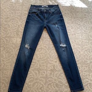 KanCan distressed jeans size 27